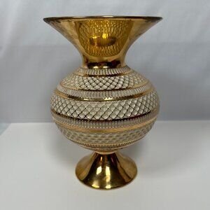 Vintage MCM mod Florentine Italy pedestal vase textured ornate white and gold 9”